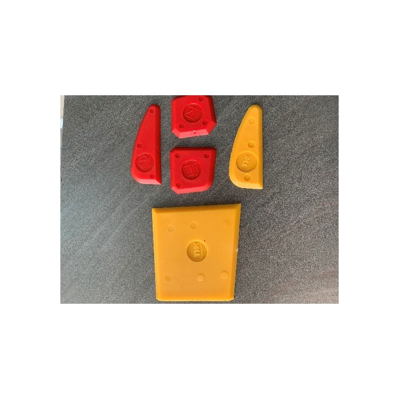 Lopatice za fugiranje