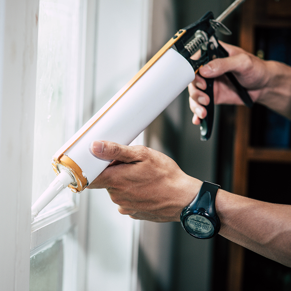 Pjene silikoni i vijci